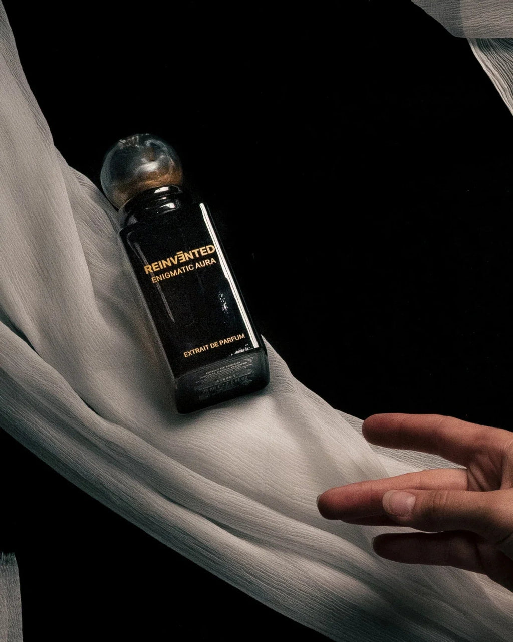 Reinvented Enigmatic Aura Extrait de Parfum (75ml) - FragranceGems